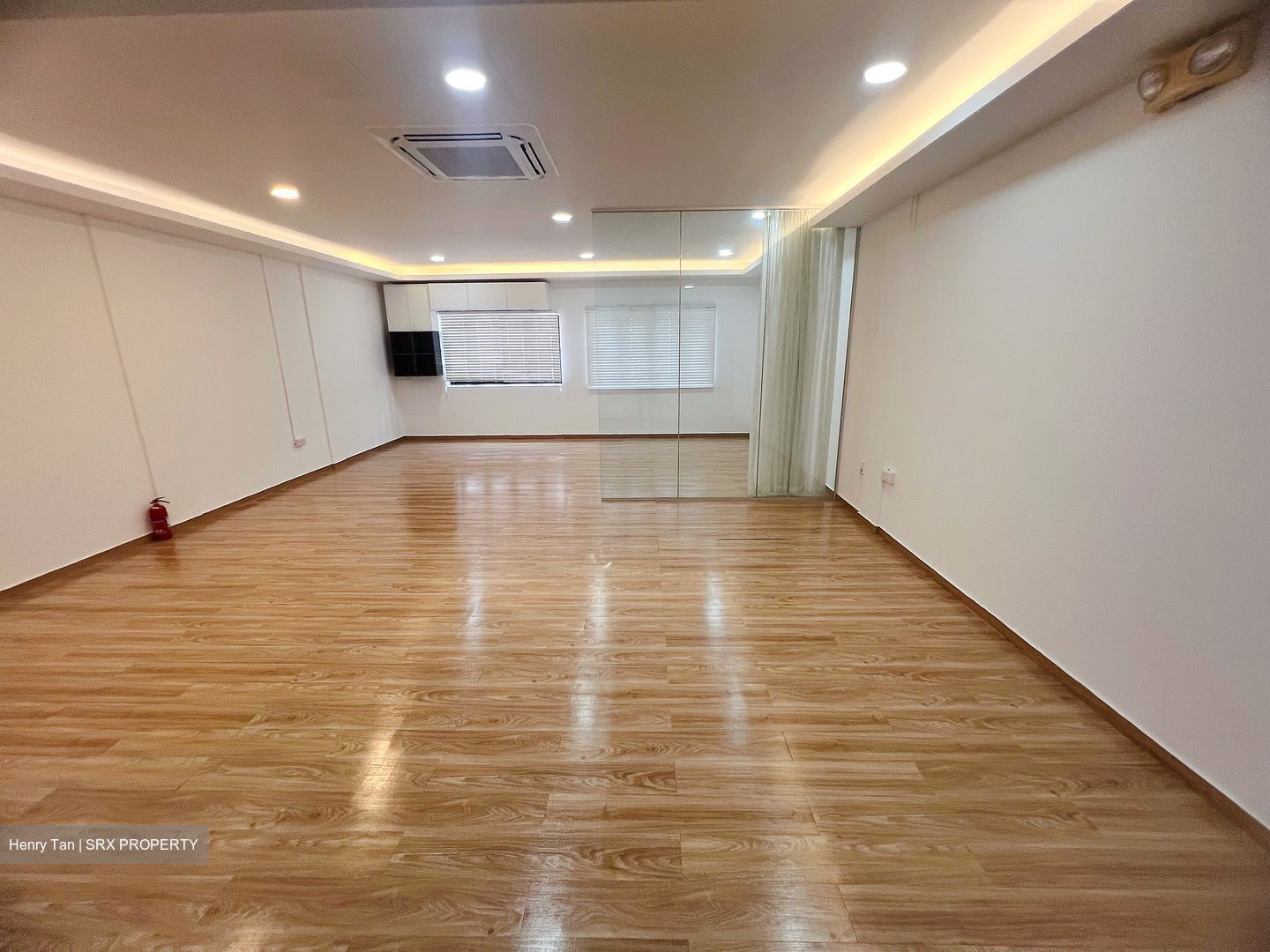 Urban Heritage (D12), Office #451632511